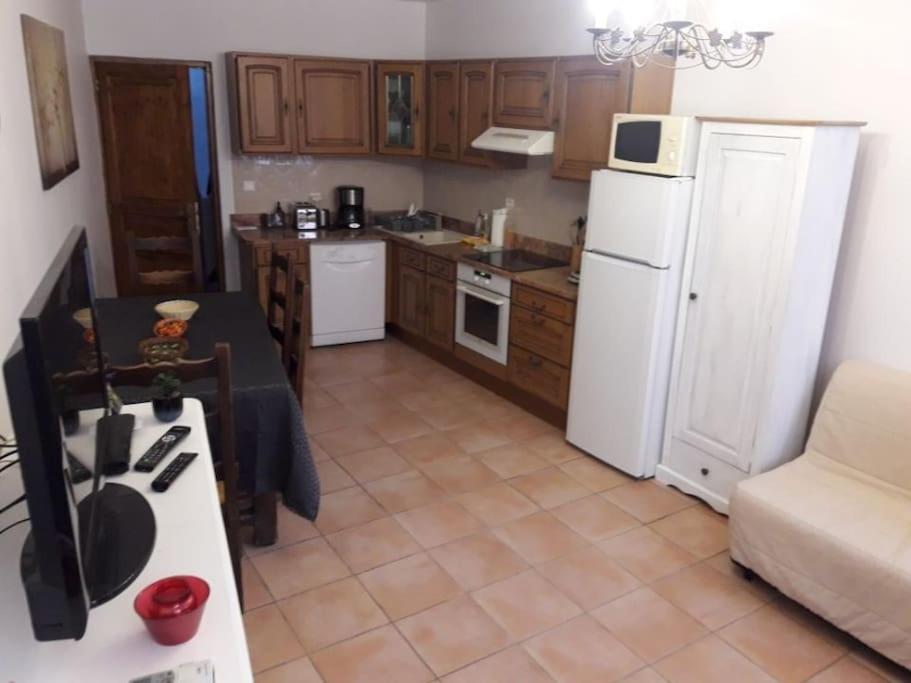 Apt En Luberon Appartement 3 Chambres Et Garage Privee Exteriör bild